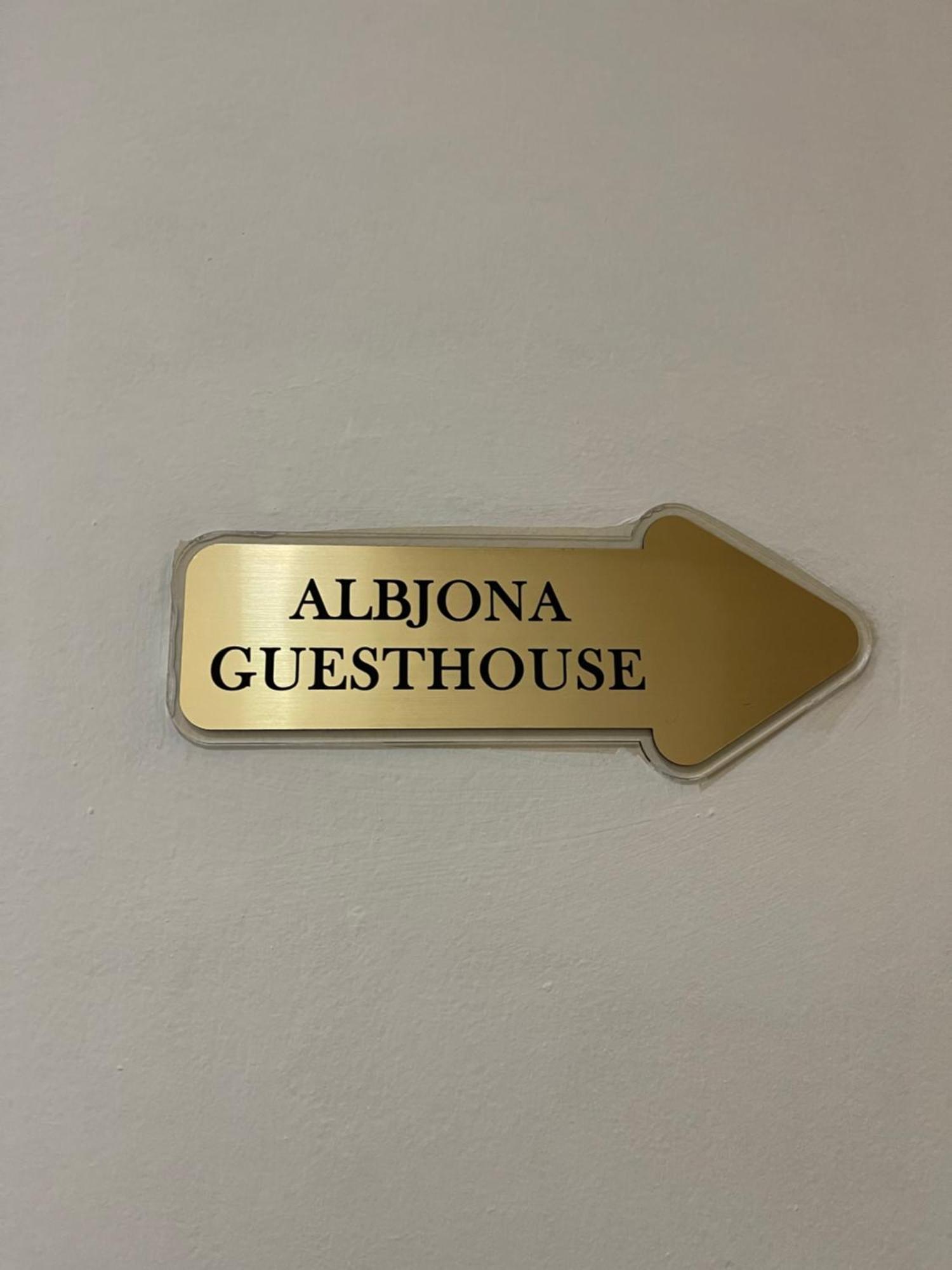Albjona Guesthouse Tirana Exterior photo