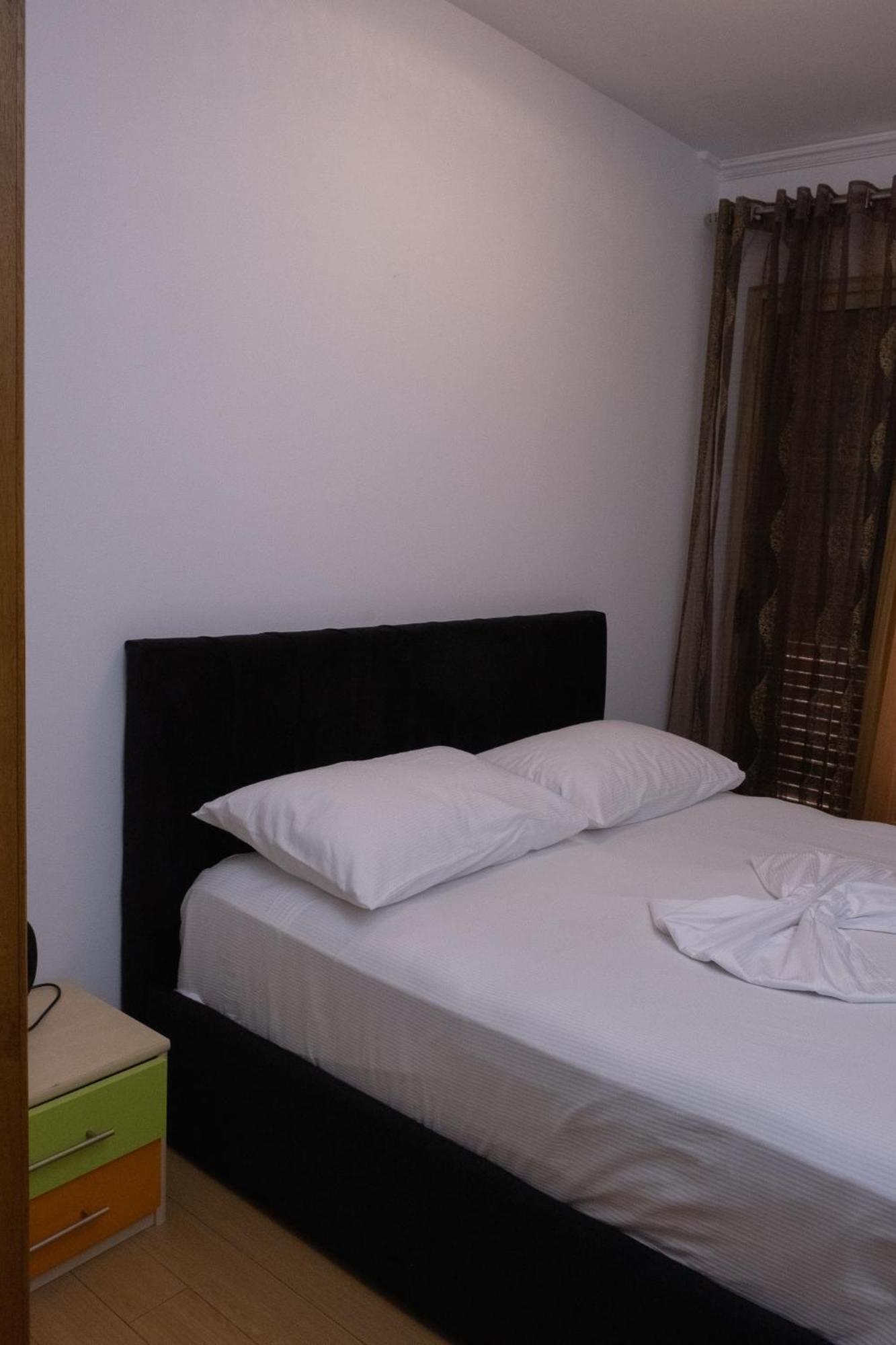 Albjona Guesthouse Tirana Exterior photo