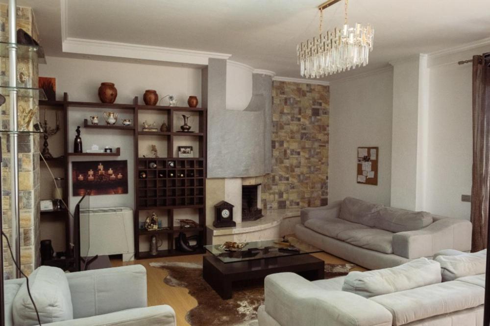 Albjona Guesthouse Tirana Exterior photo